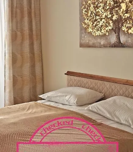 Cozy Apartment Ljubljana With Free Parking And Balcony