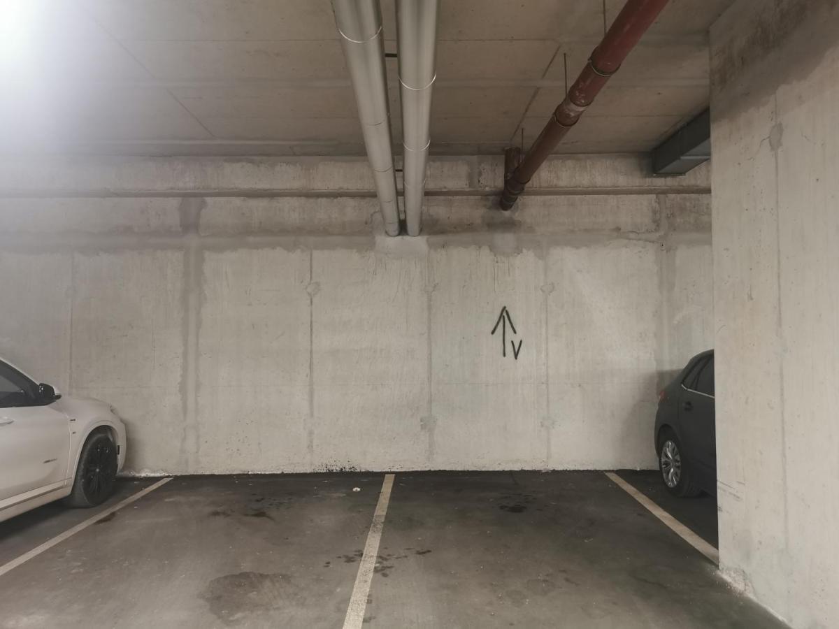 Cozy With Free Parking And Balcony